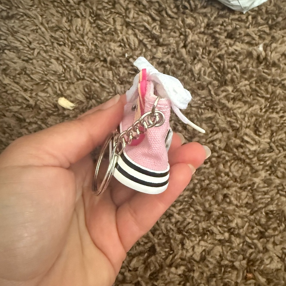 Labubu Sneaker Shoe Keychain, Pink Color - Picture 4 of 6